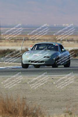 media/Nov-17-2024-CalClub SCCA (Sun) [[5252d9c58e]]/Group 4/Qual (Star Mazda Entrance)/